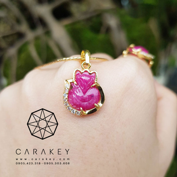 Bộ trang sức hồ ly tròn đá ruby bọc vàng, mặt dây chuyền hồ ly đá, mặt dây chuyền hồ ly bằng đá, mặt dây chuyền hồ ly thạch anh, dây chuyền hồ ly phong thủy, mặt dây chuyền hồ ly đá phong thủy, dây chuyền hồ ly bằng đá, dây chuyền hồ ly đá thạch anh, mặt dây chuyền đá, mặt dây chuyền hồ ly đá ngọc